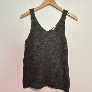 Illa illa gray knit v-neck tank top